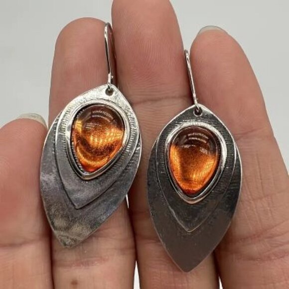 Crystal Dangle Earrings Red Bead Inlaid Antique Metal Carving Pattern Ea… - Picture 2 of 3